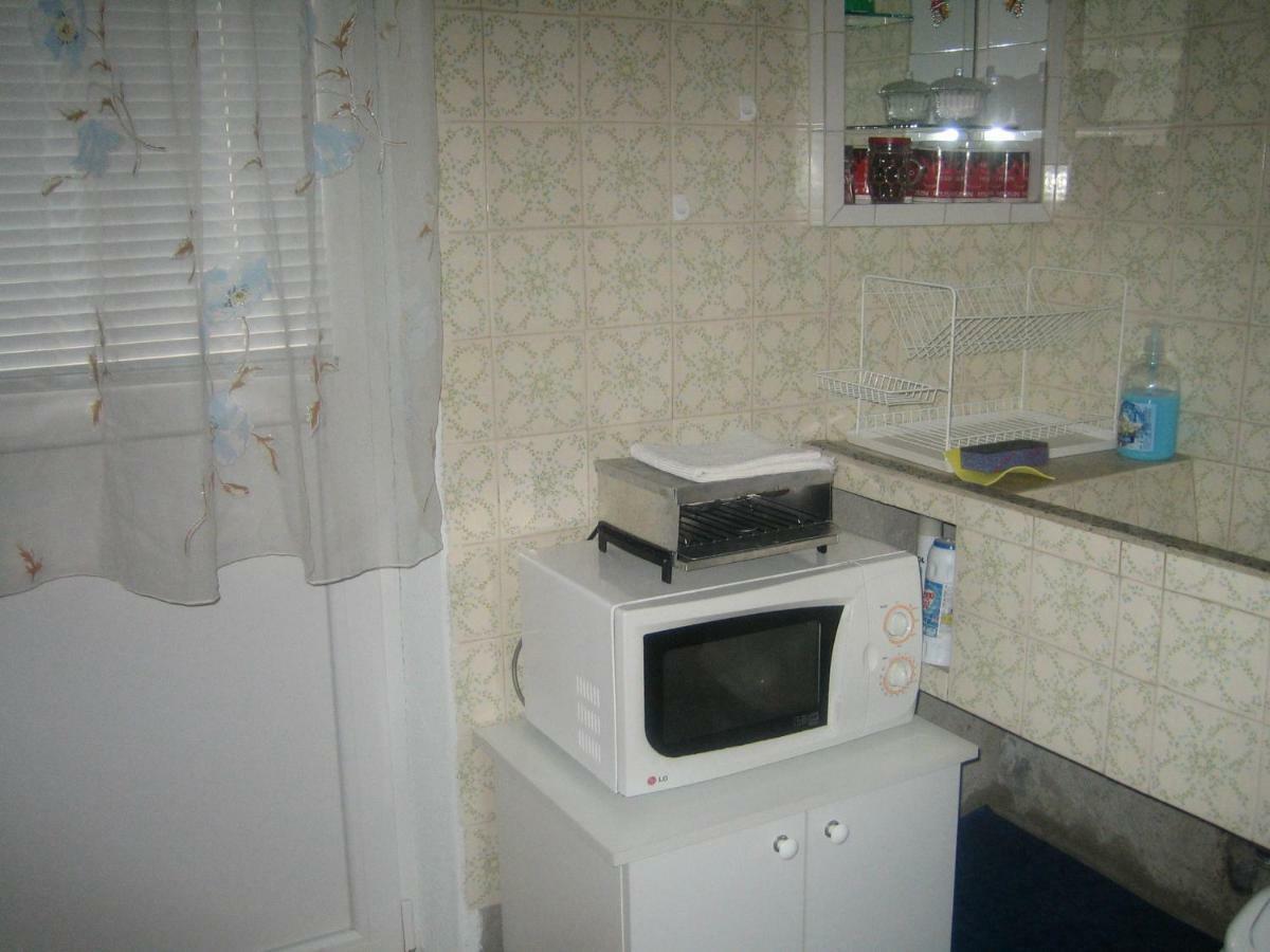 Velkovski Guest House Hisarya Bagian luar foto